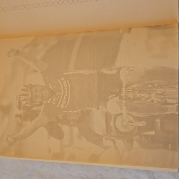 Lance Armstrong " It’s Not About the Bike My Journey Back to Life" Home Accents - Picture 13 of 15